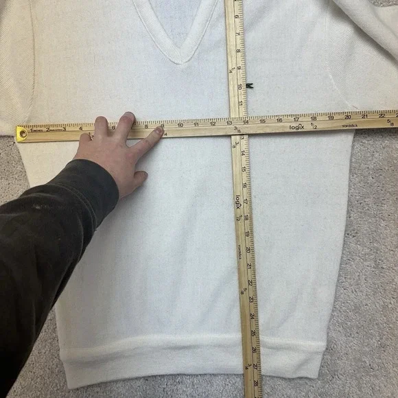 Vintage Izod Lacoste Sweater Mens Med V Neck Tennis Jumper Acrylic Made in USA - Picture 6 of 7